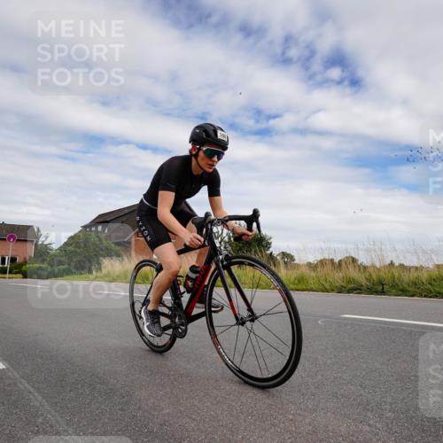 31.08.2025 - Elbe Triathlon Hamburg Michael Burmester http://msf.ph/oto/8660961 31.08.2025 15:48:06 Radfahren  meine-sportfotos.de