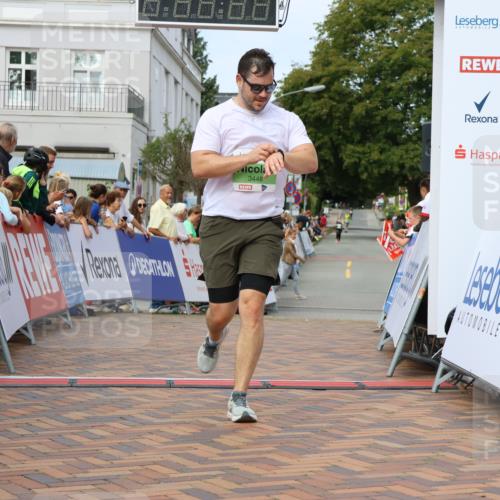 31.08.2025 - 21. Blankeneser Heldenlauf Strokosch-Dieckow http://msf.ph/oto/8660993 31.08.2025 11:28:21 Ziel 3449, 3448 meine-sportfotos.de