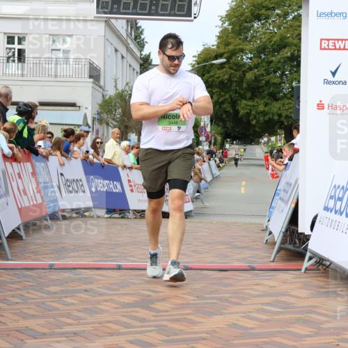 31.08.2025 - 21. Blankeneser Heldenlauf Strokosch-Dieckow http://msf.ph/oto/8661004 31.08.2025 11:28:21 Ziel 3449, 3448 meine-sportfotos.de