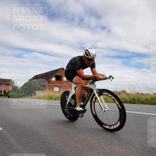 31.08.2025 - Elbe Triathlon Hamburg Michael Burmester http://msf.ph/oto/8661010 31.08.2025 15:49:48 Radfahren  meine-sportfotos.de