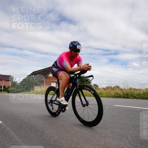 31.08.2025 - Elbe Triathlon Hamburg Michael Burmester http://msf.ph/oto/8661018 31.08.2025 15:51:43 Radfahren  meine-sportfotos.de