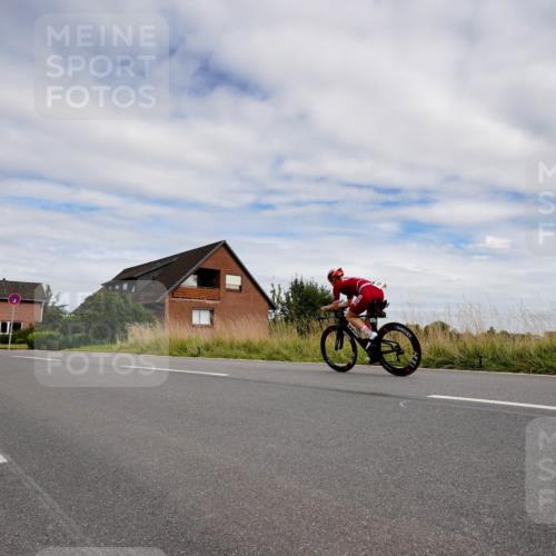 31.08.2025 - Elbe Triathlon Hamburg Michael Burmester http://msf.ph/oto/8661035 31.08.2025 15:52:15 Radfahren  meine-sportfotos.de