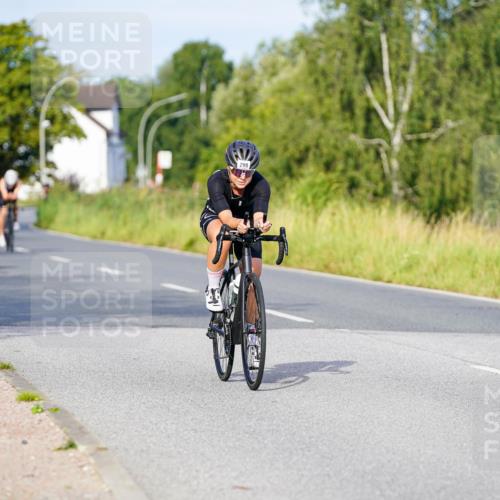 31.08.2025 - Elbe Triathlon Hamburg Michael Burmester http://msf.ph/oto/8661038 31.08.2025 08:57:10 Radfahren 177, 185, 198, 246, 298, 309, 311, 348 meine-sportfotos.de