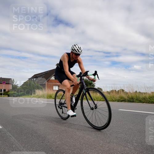 31.08.2025 - Elbe Triathlon Hamburg Michael Burmester http://msf.ph/oto/8661039 31.08.2025 15:52:18 Radfahren  meine-sportfotos.de