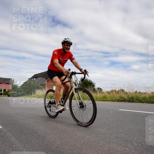 31.08.2025 - Elbe Triathlon Hamburg Michael Burmester http://msf.ph/oto/8661048 31.08.2025 15:52:32 Radfahren  meine-sportfotos.de