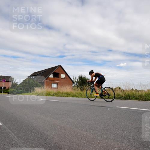 31.08.2025 - Elbe Triathlon Hamburg Michael Burmester http://msf.ph/oto/8661065 31.08.2025 15:54:00 Radfahren  meine-sportfotos.de