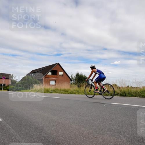 31.08.2025 - Elbe Triathlon Hamburg Michael Burmester http://msf.ph/oto/8661074 31.08.2025 15:54:15 Radfahren  meine-sportfotos.de