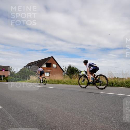 31.08.2025 - Elbe Triathlon Hamburg Michael Burmester http://msf.ph/oto/8661108 31.08.2025 15:56:21 Radfahren  meine-sportfotos.de