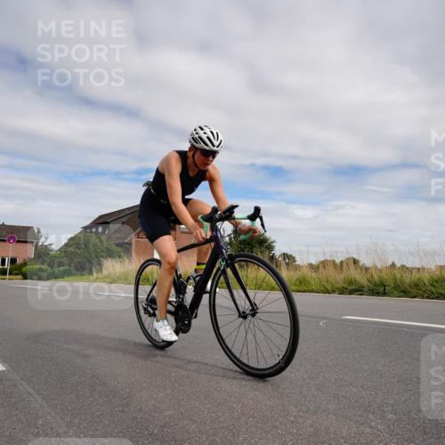 31.08.2025 - Elbe Triathlon Hamburg Michael Burmester http://msf.ph/oto/8661130 31.08.2025 15:57:00 Radfahren  meine-sportfotos.de