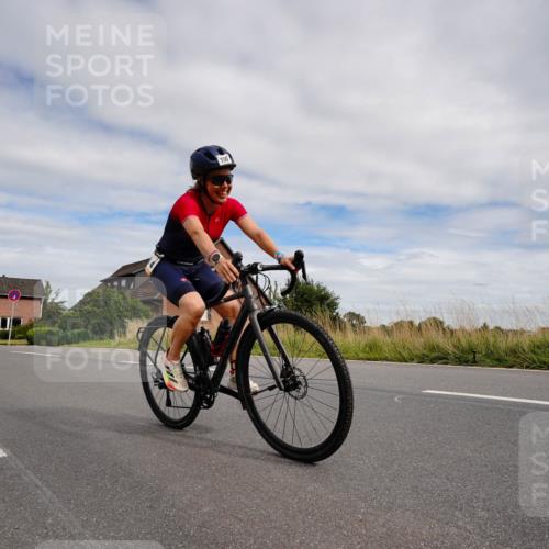 31.08.2025 - Elbe Triathlon Hamburg Michael Burmester http://msf.ph/oto/8661134 31.08.2025 15:57:12 Radfahren  meine-sportfotos.de