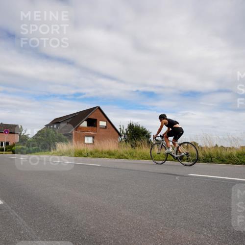 31.08.2025 - Elbe Triathlon Hamburg Michael Burmester http://msf.ph/oto/8661138 31.08.2025 15:57:13 Radfahren  meine-sportfotos.de