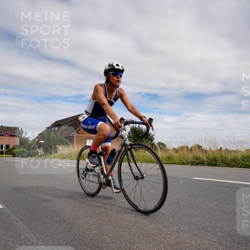 31.08.2025 - Elbe Triathlon Hamburg Michael Burmester http://msf.ph/oto/8661142 31.08.2025 15:57:14 Radfahren  meine-sportfotos.de
