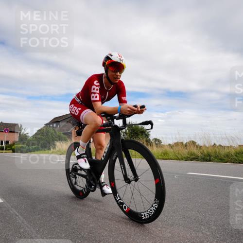 31.08.2025 - Elbe Triathlon Hamburg Michael Burmester http://msf.ph/oto/8661168 31.08.2025 15:58:39 Radfahren  meine-sportfotos.de