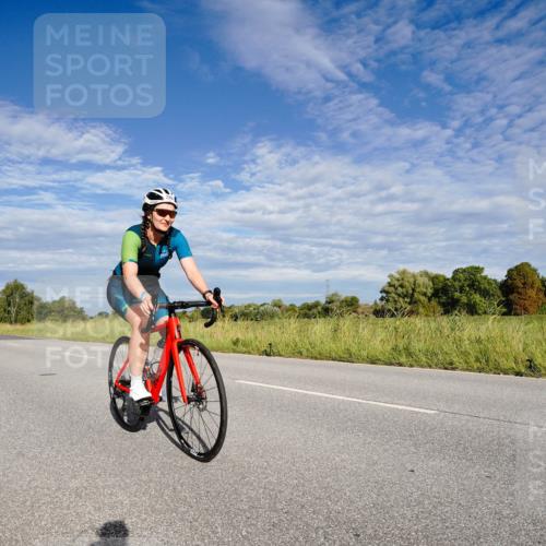 31.08.2025 - Elbe Triathlon Hamburg Michael Burmester http://msf.ph/oto/8661169 31.08.2025 09:03:05 Radfahren 245, 289 meine-sportfotos.de