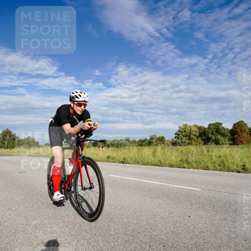 31.08.2025 - Elbe Triathlon Hamburg Michael Burmester http://msf.ph/oto/8661174 31.08.2025 09:03:08 Radfahren 245, 284, 289 meine-sportfotos.de
