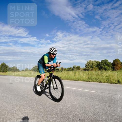 31.08.2025 - Elbe Triathlon Hamburg Michael Burmester http://msf.ph/oto/8661179 31.08.2025 09:03:13 Radfahren 284 meine-sportfotos.de