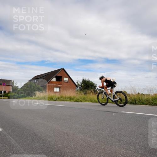 31.08.2025 - Elbe Triathlon Hamburg Michael Burmester http://msf.ph/oto/8661180 31.08.2025 15:58:57 Radfahren  meine-sportfotos.de