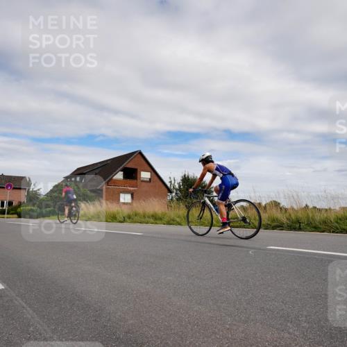 31.08.2025 - Elbe Triathlon Hamburg Michael Burmester http://msf.ph/oto/8661198 31.08.2025 15:59:32 Radfahren  meine-sportfotos.de