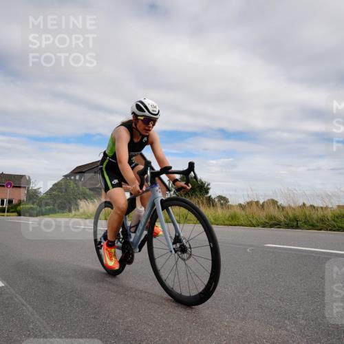 31.08.2025 - Elbe Triathlon Hamburg Michael Burmester http://msf.ph/oto/8661202 31.08.2025 15:59:49 Radfahren  meine-sportfotos.de