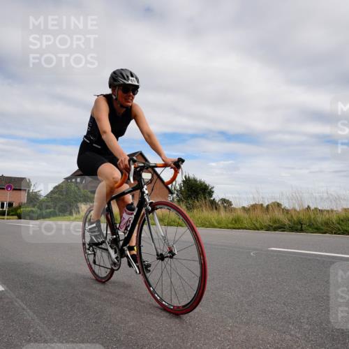 31.08.2025 - Elbe Triathlon Hamburg Michael Burmester http://msf.ph/oto/8661215 31.08.2025 16:00:02 Radfahren  meine-sportfotos.de