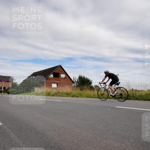 31.08.2025 - Elbe Triathlon Hamburg Michael Burmester http://msf.ph/oto/8661229 31.08.2025 16:00:43 Radfahren  meine-sportfotos.de