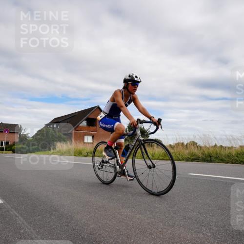 31.08.2025 - Elbe Triathlon Hamburg Michael Burmester http://msf.ph/oto/8661272 31.08.2025 16:02:33 Radfahren  meine-sportfotos.de
