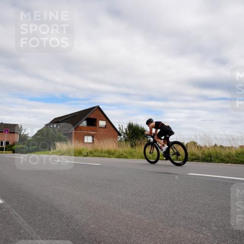 31.08.2025 - Elbe Triathlon Hamburg Michael Burmester http://msf.ph/oto/8661281 31.08.2025 16:02:39 Radfahren  meine-sportfotos.de