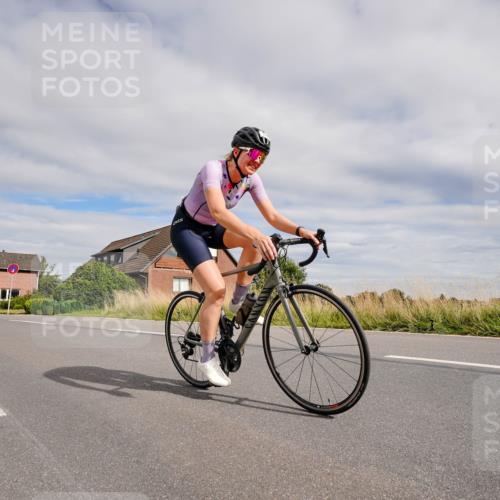 31.08.2025 - Elbe Triathlon Hamburg Michael Burmester http://msf.ph/oto/8661316 31.08.2025 16:04:13 Radfahren  meine-sportfotos.de