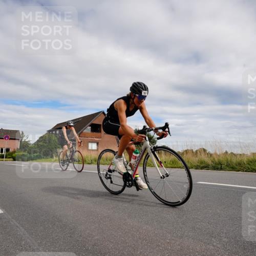 31.08.2025 - Elbe Triathlon Hamburg Michael Burmester http://msf.ph/oto/8661325 31.08.2025 16:04:41 Radfahren  meine-sportfotos.de