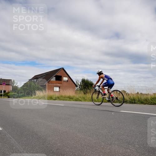 31.08.2025 - Elbe Triathlon Hamburg Michael Burmester http://msf.ph/oto/8661337 31.08.2025 16:04:57 Radfahren  meine-sportfotos.de
