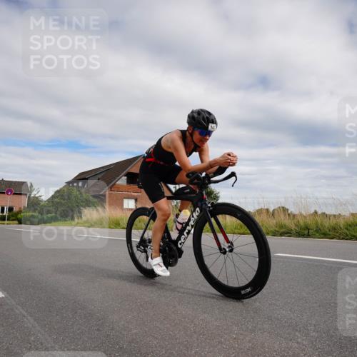31.08.2025 - Elbe Triathlon Hamburg Michael Burmester http://msf.ph/oto/8661347 31.08.2025 16:05:09 Radfahren  meine-sportfotos.de