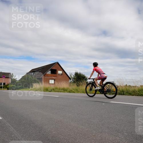 31.08.2025 - Elbe Triathlon Hamburg Michael Burmester http://msf.ph/oto/8661352 31.08.2025 16:05:16 Radfahren  meine-sportfotos.de