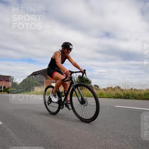 31.08.2025 - Elbe Triathlon Hamburg Michael Burmester http://msf.ph/oto/8661356 31.08.2025 16:05:26 Radfahren  meine-sportfotos.de