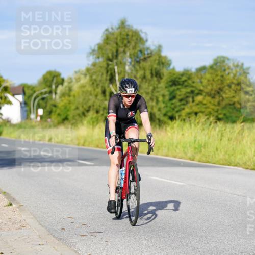 31.08.2025 - Elbe Triathlon Hamburg Michael Burmester http://msf.ph/oto/8661359 31.08.2025 08:59:04 Radfahren 282, 299, 308, 353 meine-sportfotos.de