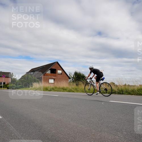 31.08.2025 - Elbe Triathlon Hamburg Michael Burmester http://msf.ph/oto/8661360 31.08.2025 16:05:46 Radfahren  meine-sportfotos.de