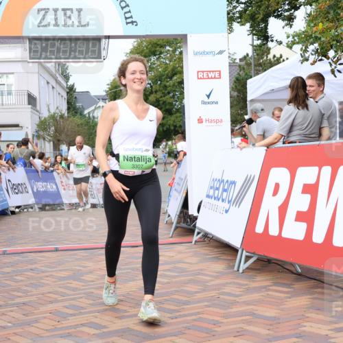 31.08.2025 - 21. Blankeneser Heldenlauf Strokosch-Dieckow http://msf.ph/oto/8661428 31.08.2025 11:23:52 Ziel 3039, 3493, 3337, 3307 meine-sportfotos.de