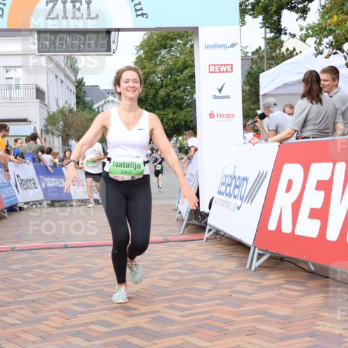31.08.2025 - 21. Blankeneser Heldenlauf Strokosch-Dieckow http://msf.ph/oto/8661444 31.08.2025 11:23:52 Ziel 3039, 3493, 3337, 3307 meine-sportfotos.de