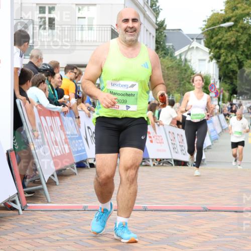 31.08.2025 - 21. Blankeneser Heldenlauf Strokosch-Dieckow http://msf.ph/oto/8661502 31.08.2025 11:23:49 Ziel 3039, 3307 meine-sportfotos.de