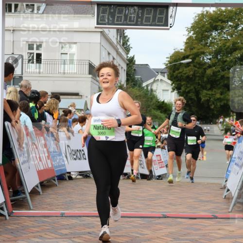 31.08.2025 - 21. Blankeneser Heldenlauf Strokosch-Dieckow http://msf.ph/oto/8661507 31.08.2025 11:25:59 Ziel 3597, 3596, 3060, 3043, 3434 meine-sportfotos.de