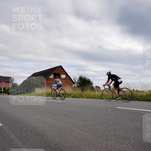 31.08.2025 - Elbe Triathlon Hamburg Michael Burmester http://msf.ph/oto/8661513 31.08.2025 16:10:24 Radfahren  meine-sportfotos.de