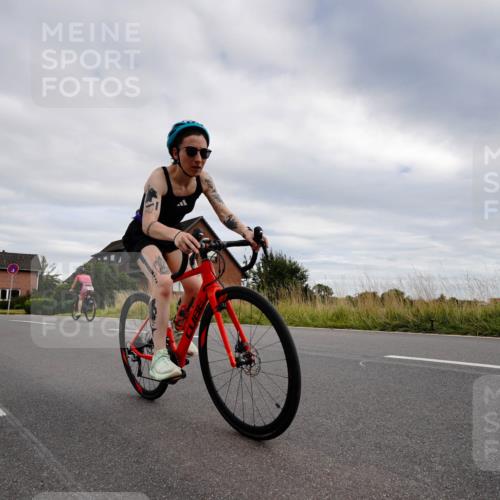 31.08.2025 - Elbe Triathlon Hamburg Michael Burmester http://msf.ph/oto/8661540 31.08.2025 16:11:21 Radfahren  meine-sportfotos.de