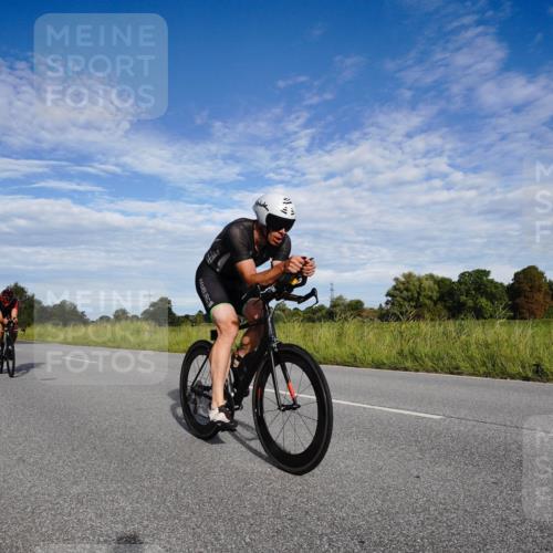 31.08.2025 - Elbe Triathlon Hamburg Michael Burmester http://msf.ph/oto/8661553 31.08.2025 09:08:50 Radfahren 252, 313, 325 meine-sportfotos.de