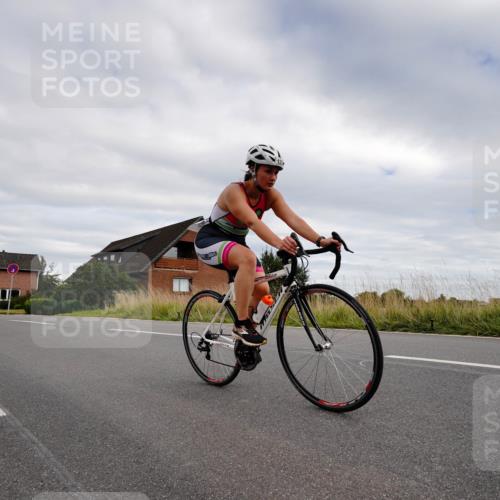 31.08.2025 - Elbe Triathlon Hamburg Michael Burmester http://msf.ph/oto/8661555 31.08.2025 16:12:07 Radfahren  meine-sportfotos.de