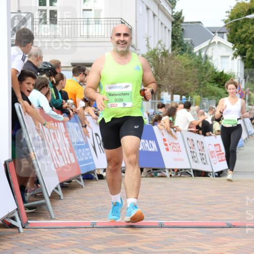 31.08.2025 - 21. Blankeneser Heldenlauf Strokosch-Dieckow http://msf.ph/oto/8661570 31.08.2025 11:23:48 Ziel 3039, 3307 meine-sportfotos.de