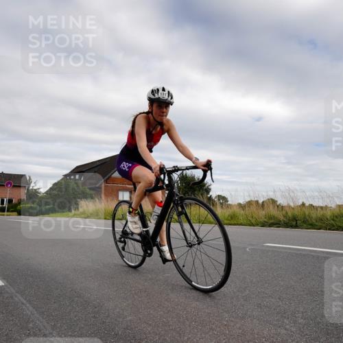 31.08.2025 - Elbe Triathlon Hamburg Michael Burmester http://msf.ph/oto/8661574 31.08.2025 16:12:47 Radfahren  meine-sportfotos.de