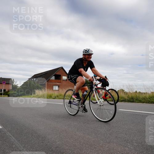 31.08.2025 - Elbe Triathlon Hamburg Michael Burmester http://msf.ph/oto/8661615 31.08.2025 16:13:27 Radfahren  meine-sportfotos.de