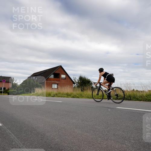 31.08.2025 - Elbe Triathlon Hamburg Michael Burmester http://msf.ph/oto/8661634 31.08.2025 16:13:50 Radfahren  meine-sportfotos.de