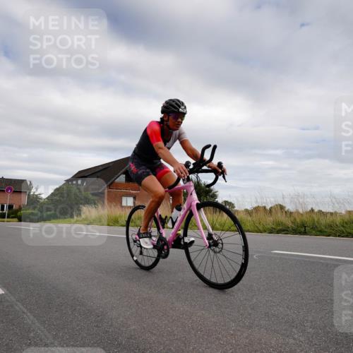 31.08.2025 - Elbe Triathlon Hamburg Michael Burmester http://msf.ph/oto/8661663 31.08.2025 16:15:15 Radfahren  meine-sportfotos.de