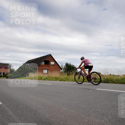 31.08.2025 - Elbe Triathlon Hamburg Michael Burmester http://msf.ph/oto/8661676 31.08.2025 16:15:30 Radfahren  meine-sportfotos.de