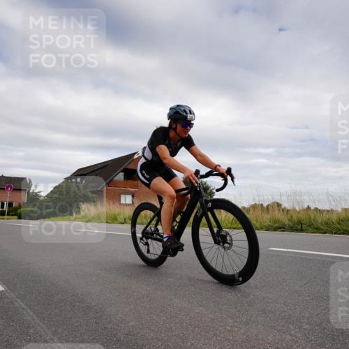 31.08.2025 - Elbe Triathlon Hamburg Michael Burmester http://msf.ph/oto/8661690 31.08.2025 16:15:50 Radfahren  meine-sportfotos.de